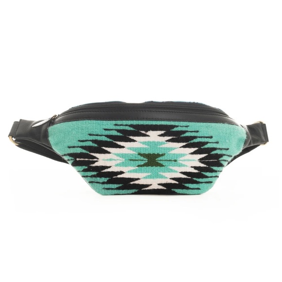Myra RIVERBEND SERAPE FANNY PACK BAG Turquoise Patterned USA NWT LEATHER WESTERN - Picture 3 of 6